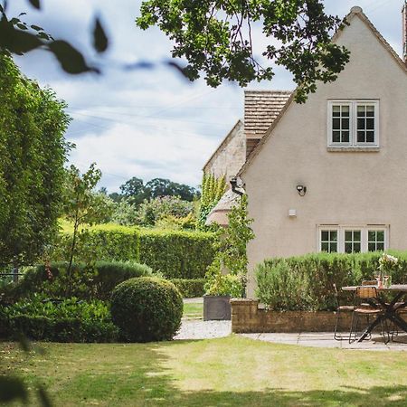 Thatch Cottage Todenham Bagian luar foto