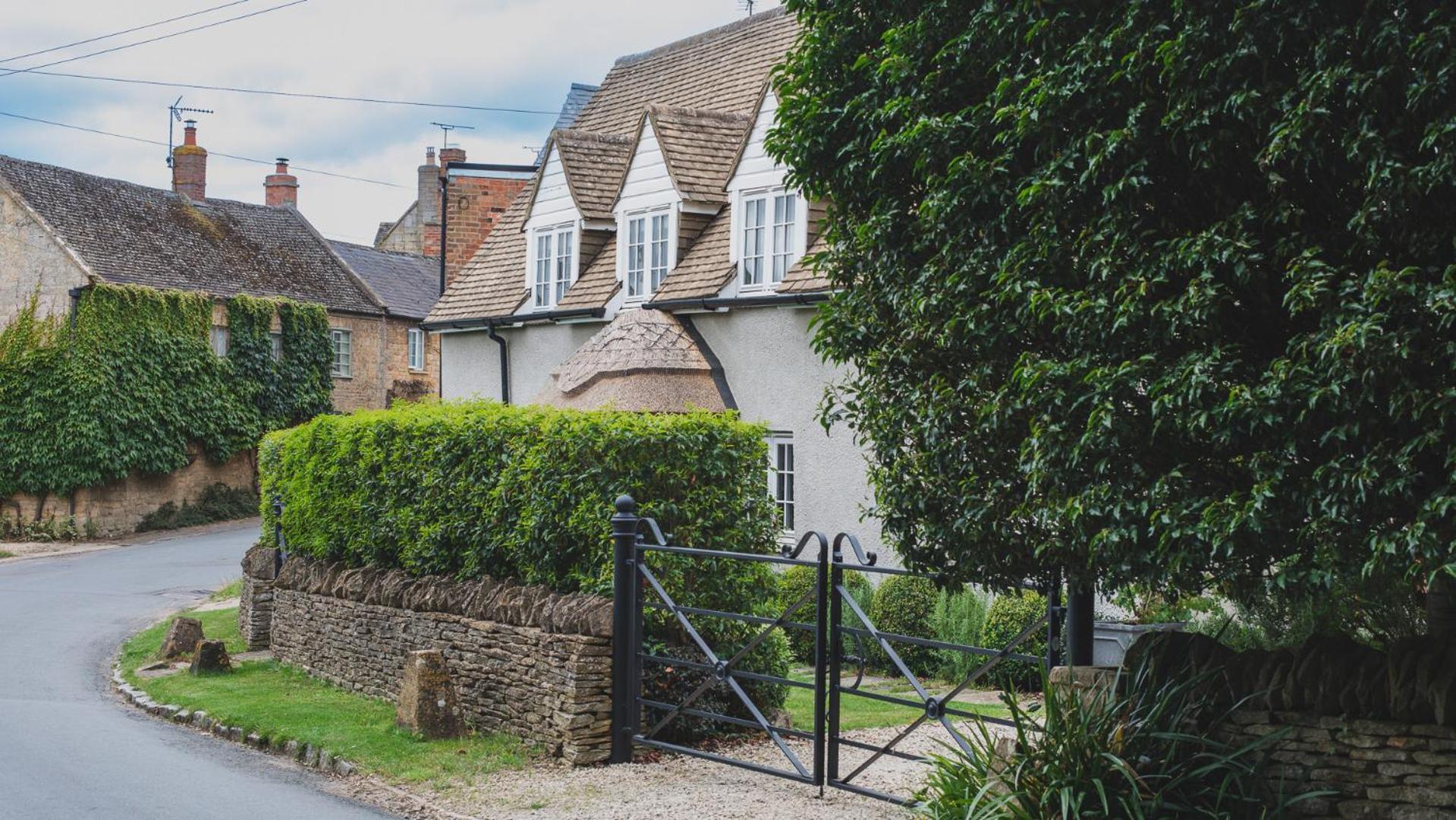 Thatch Cottage Todenham Bagian luar foto